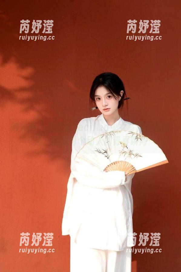 秀人网-陆萱萱cecillia 秀人网 - 陆萱萱cecillia少女写真作品精选,捕捉每个动人的青春瞬间