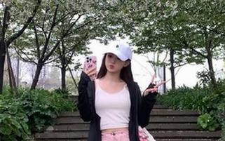 秀人网 – 走进顾楚楚Maily的定制花嫁图集，感受婚纱背后的甜蜜与辛酸