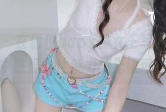 秀人网 – 在颖仪baby的女王写真作品集中感受女性魅力的无限可能