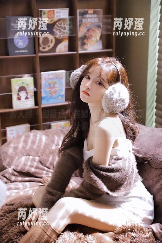秀人网-黄婧GIGI 秀人网 - 别错过!黄婧GIGI户外写真原图,福利满满让你心动不已!