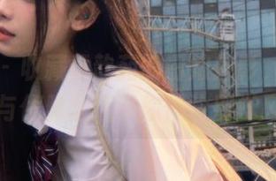 秀人网 – 收藏黄歆苑的厨娘魅影，精美原图与优雅壁纸带你体验别样风情