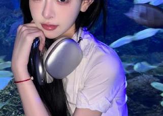 稚乖画册 – 赤西夜夜女孩的优雅之旅：精美写真套图分享，展现个性风格