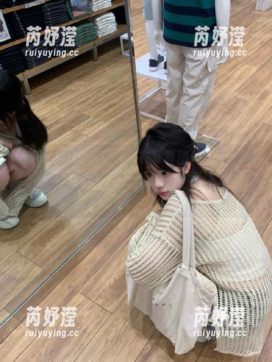 绮梦摄影-小艺 绮梦摄影 - 看小艺内衣写真图片,谁能想到她能把内衣穿出如此魔力,真让人叹为观止!