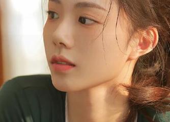 美媛馆 – 可爱的K8傲娇萌萌Vivian与短裤，甜美套图等你下载，快来哦！