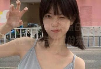 美媛馆 – 精选Love陆瓷黑白写真套图，展现女性气质与力量的完美平衡