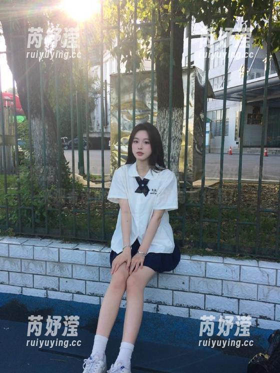 美媛馆 - MARA酱裤里丝原图大公开，快来观看这份充满魅力的写真作品！