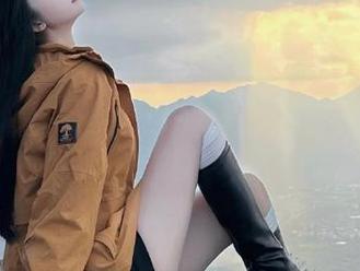微密圈 – 聂傲娇皮衣写真原图分享，绝对值得收藏的经典时尚瞬间！