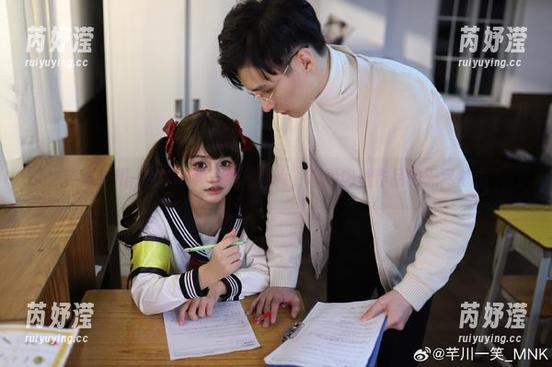 芊川一笑MNK 走进芊川一笑MNK的梦幻图库,感受肉丝作品的无尽魅力
