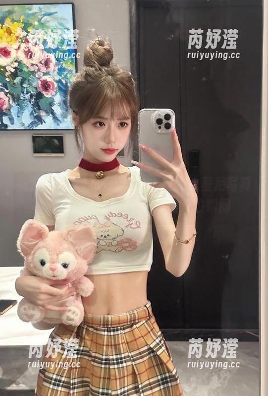 花漾show-尤妮丝egg 花漾show - 尤妮丝egg全套比基尼写真,捕捉每一个诱人夏日的欢愉瞬间