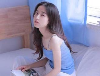 花漾show – 可爱果儿Victoria的天台写真合集，带你体验清新自然的美好时光！