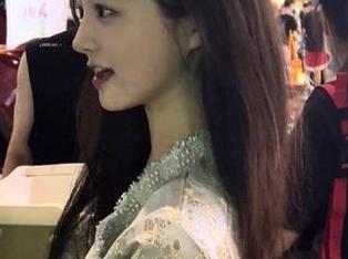 蜜桃社 – 独家发布：王婉悠Queen吊带写真作品全集，带你走进她的个性艺术世界