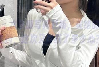 蜜桃社 – 水手服写真更新，美绪的魅力无法挡，这次又俘获了多少心？