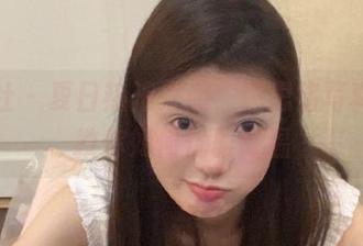 蜜桃社 – 夏日热浪来袭，许思铭写真图册教你如何优雅降温