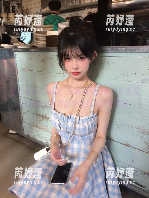见新摄影 感受青春的脉动,见新摄影奶乖少女系列,在无圣光的作品中寻找灵动与真实。