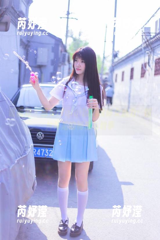 语画界-77qiqi 语画界 - 感受77qiqi的私房修女魅力:图片背后的秘密与故事