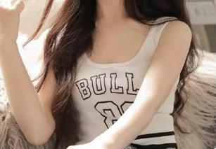 微密圈 – 深秋时尚风向标：醇子小姨独特皮衣光腿风格美图图包，尽显优雅气质！