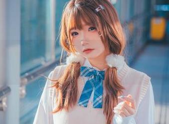 雪晴嘟嘟碰撞黑猫猫，揭秘时尚无限的cos图集，瞬间提升颜值的秘诀！