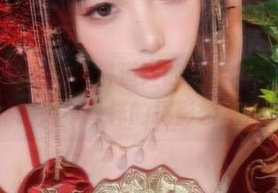 仔细欣赏雯妹不讲道理的温柔全套图集，体验她不一样的摄影艺术魅力