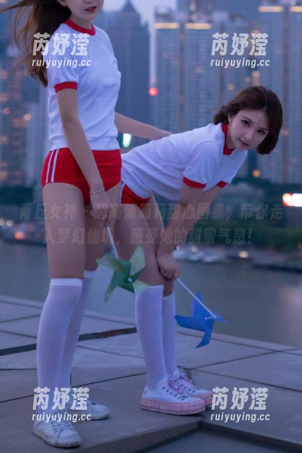 青丘女神 - 超高清莉莉甜心图集，带你走入梦幻仙境，感受她的甜蜜气息！