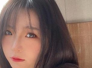 青水百合子居家写真美图，图包汇聚生活点滴与静谧时光的美好