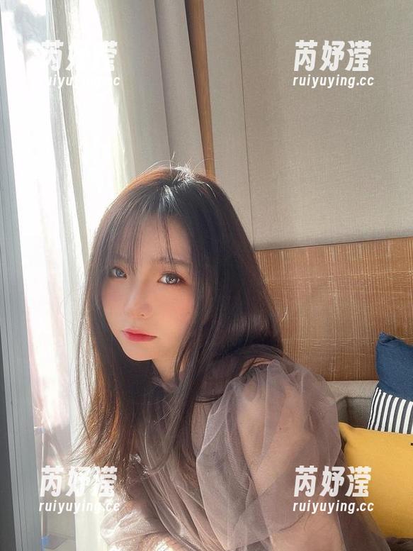 青水百合子居家写真美图，图包汇聚生活点滴与静谧时光的美好