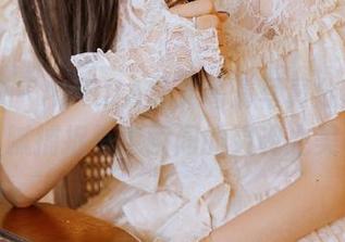 青豆客 – AZHUA修女高清写真分享，细腻捕捉每个瞬间的灵魂之美