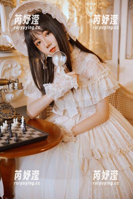 青豆客 - AZHUA修女高清写真分享，细腻捕捉每个瞬间的灵魂之美