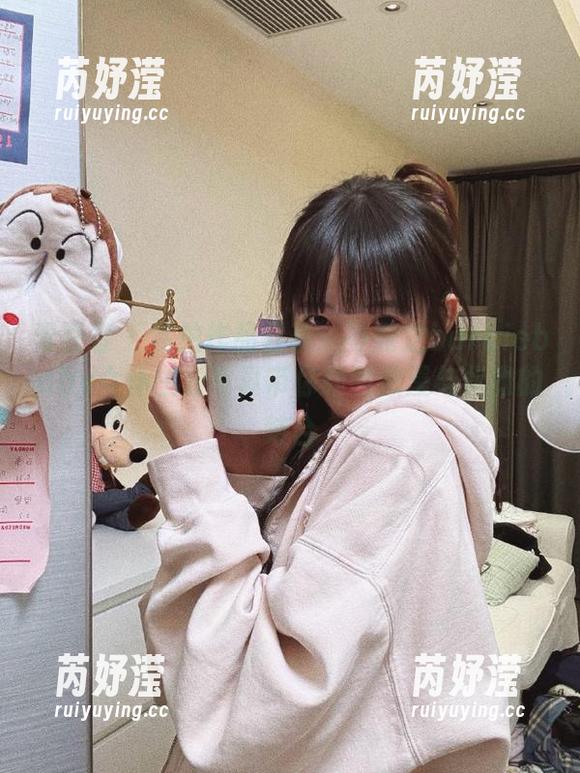 青豆客 - 私拍作品分享：岑苑之barbiebaby女仆主题写真带你领略浪漫与优雅的结合