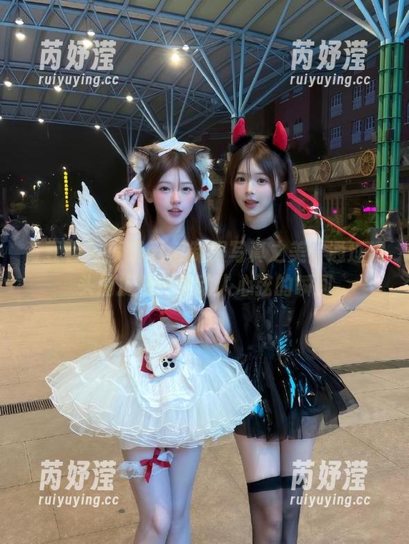 青豆客-琪琪qlql 青豆客 - 琪琪qlql制服写真之美:通过镜头捕捉每一个动人心弦的瞬间