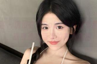 青豆客 – 沉浸在雪Baby的私房写真之中，感受油亮带来的艺术氛围