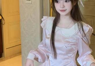 魅妍社 – 浅谈周小然的透明写真：那些令人心动的图片背后