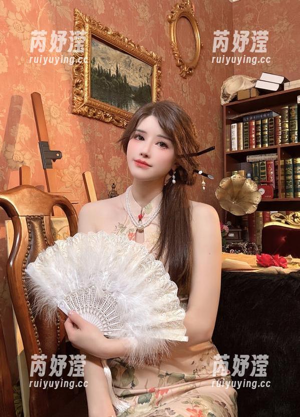 鹿八岁baby日向雏田无圣光合集：青春与魅力的完美融合，一起欣赏吧！